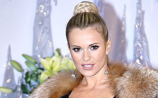 Z kim całuje się Doda?!