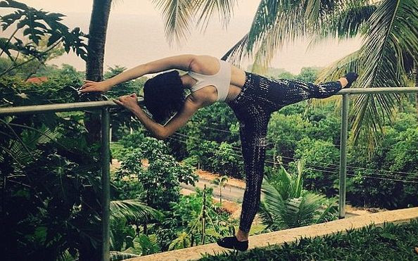 Jessie J w jeszcze bardziej skąpym bikini…