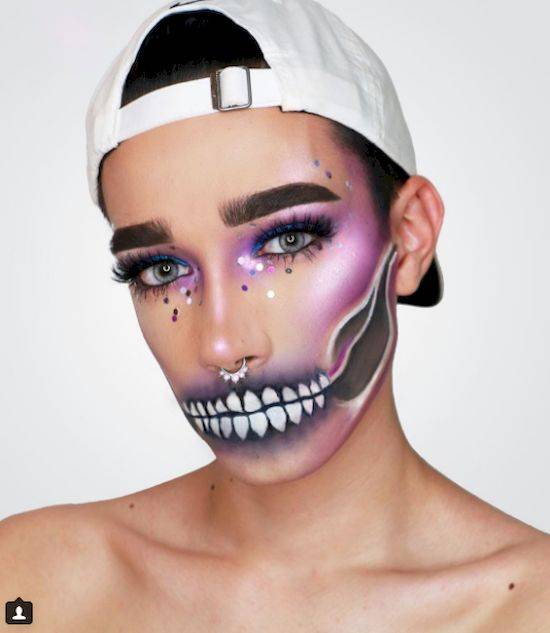 Wow! Ten chłopak maluje się lepiej od WIĘKSZOŚCI kobiet!