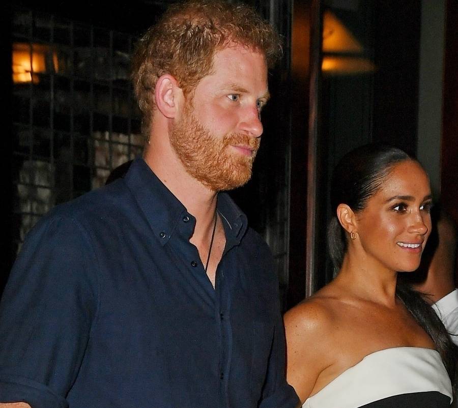 Harry i Meghan na romantycznej kolacji w Nowym Jorku. Książę coś nie w sosie (ZDJĘCIA)