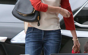 Synek Charlize Theron ma małego irokeza (FOTO)