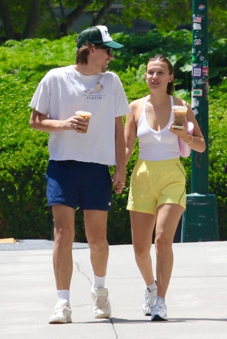 Millie Bobby Brown przyłapana z MĘŻEM! Nie szczędzili sobie czułości (ZDJĘCIA)