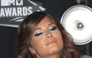 Pełniejsza Demi Lovato broni swojej figury (FOTO)