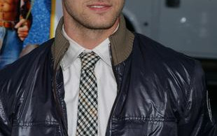 Justin Timberlake odkłada ślub przez mamę