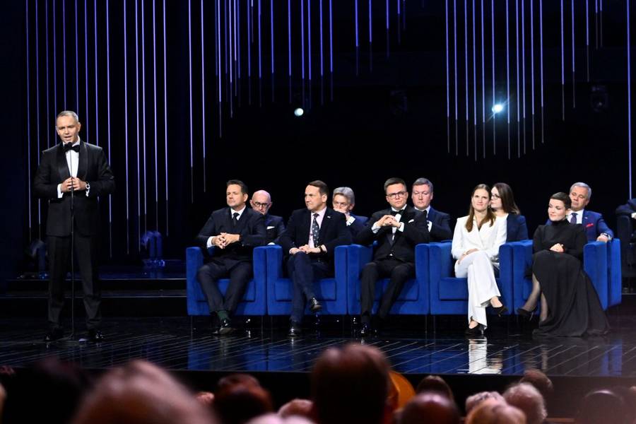 Gwiazdy i politycy na XIX Konkursie Pianistycznym! Kinga Rusin z partnerem, para prezydencka, Kamil Stoch z żoną…(FOTO)