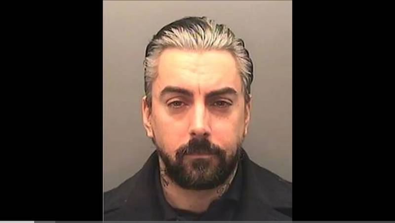 Gwiazdor rocka zamordowany w „rezydencji potworów”. Mroczna historia idola milionów wyszła na jaw dzięki jego partnerce