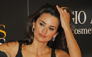 Czarna dama Penelope Cruz (FOTO)