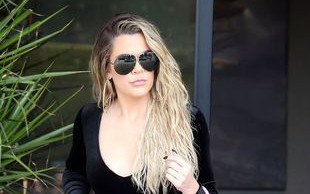 Khloe Kardashian mówi, jaki kolor nosić, by wszyscy patrzyli tylko na Ciebie
