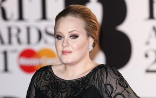 Adele nie ma czasu, by martwić się wyglądem (FOTO)