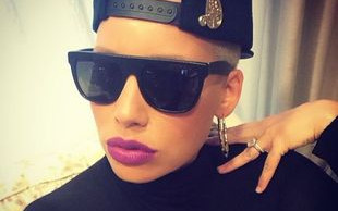 Poznajecie tego przystojniaka? (FOTO)