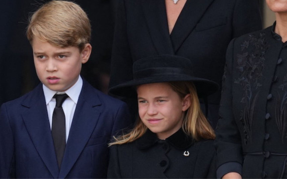 Księżniczka Charlotte uchwycona, jak pouczała swojego starszego brata. Widok bezcenny!