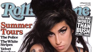 Amy Winehouse bolały nowe piersi…