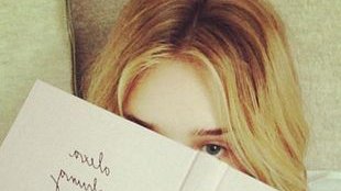 Łukasz Jakóbiak buja się z modelkami (FOTO)