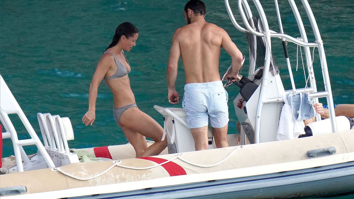 Pippa Middleton and husband James Matthews enjoy some family time with James Middleton and fiance Alizee Thevenet during holiday season in St-Barts. 30 Dec 2019, Image: 490364690, License: Rights-managed, Restrictions: ONLY Australia, Canada, Croatia, Denmark, Greece, Ireland, Israel, Italy, Japan, Lithuania, New Zealand, Norway, Poland, Portugal, Romania, Slovakia, Slovenia, South Africa, South Korea, Taiwan, Thailand, Turkey, Ukraine, United Arab Emirates, United Kingdom, United States, Model Release: no, Credit line: EliotPress / MEGA / Mega Agency / Forum