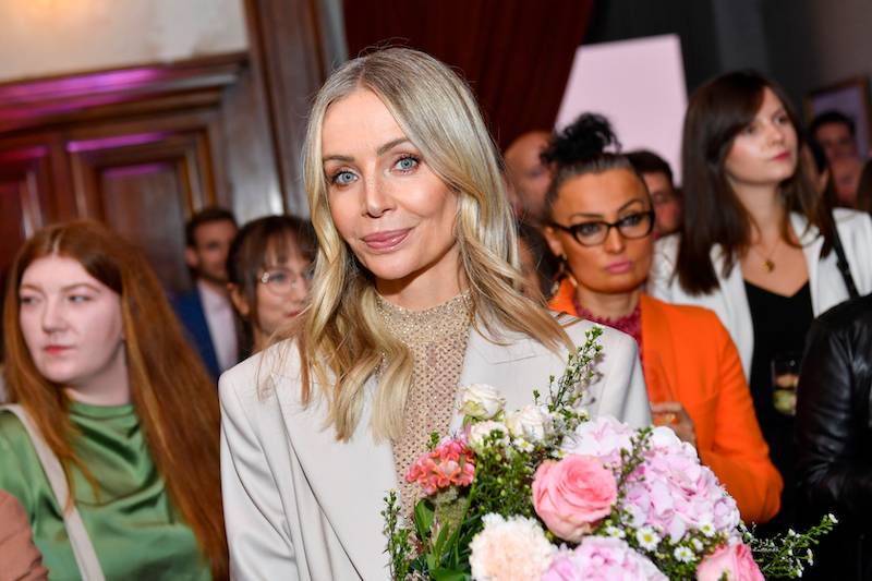 Agnieszka Woźniak-Starak w BAARDZO obcisłym kostiumie. Jak ona to robi?!