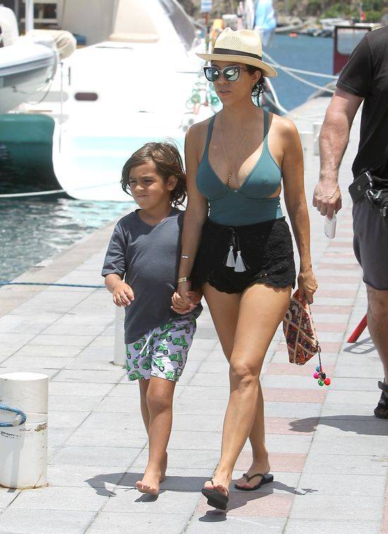 Kourtney Kardashian po trzeciej ciąży