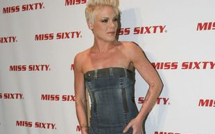 Chcecie zobaczyć Pink zupełnie nago? (FOTO)