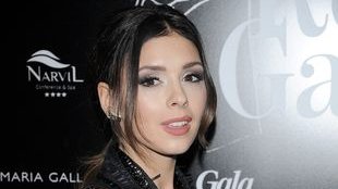 Wow! Klaudia Halejcio postawiła na bardzo odważny dekolt