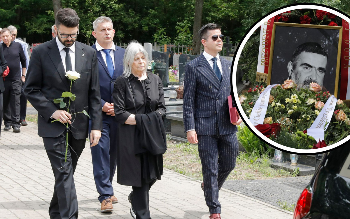 Rodzina i przyjaciele żegnają Janusza Rewińskiego (ZDJĘCIA Z POGRZEBU)