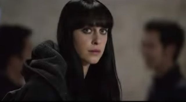 jessica-falkholt-g-R1