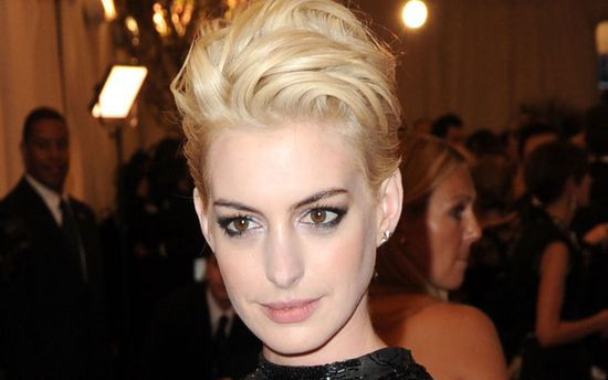 Lepiej im w blondzie czy brązie?