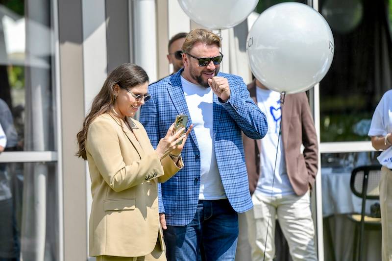 Premiera edycji limitowanej Venicci x Paprocki Brzozowski. Pojawili się świeżo upieczeni rodzice: Milowicz z partnerką