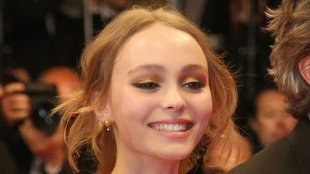 Lily Rose Depp została twarzą nowego produktu Chanel (FOTO)
