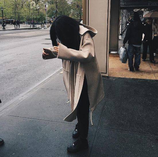 Co zgubiła Kylie Jenner? Czego od lat szuka na ziemi?