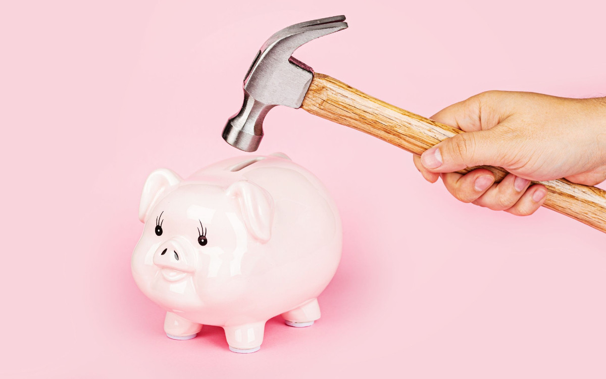 Czy warto pożyczać pieniądze od bliskich osób?