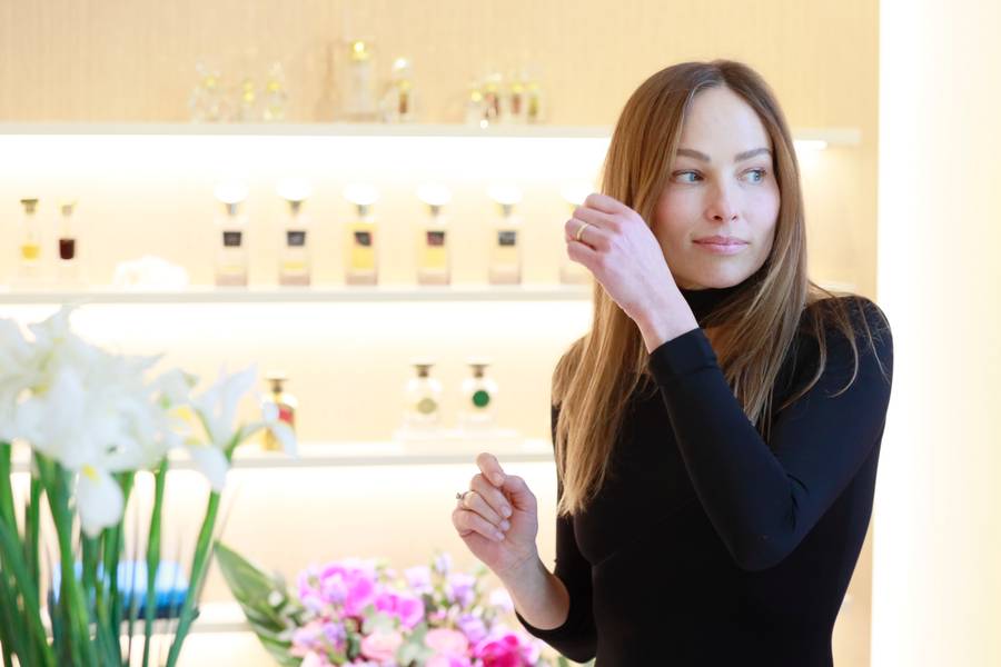 Zacne grono na otwarciu perfumerii. Jolanta Kwaśniewska, Renata Gabryjelska, Iza Kuna, Sokołowska