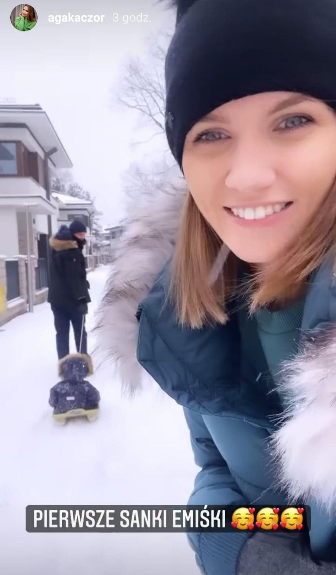 Agnieszka Kaczorowska z mężem i córką