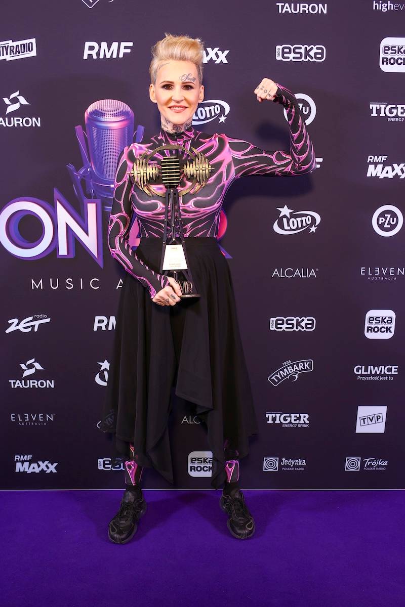 Szalone stylizacje gwiazd na “On Air Music Awards 2025”! Agnieszka Chylińska, OGNISTA Sarsa, Kayah (FOTO)