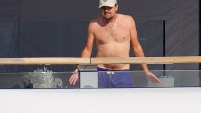 Leonardo DiCaprio wciąż nie zsiada z luksusowego jachtu. Spędza czas z nastoletnią bratanicą