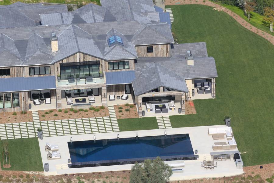 TYLKO U NAS: OTO posiadłość Kylie Jenner w Hidden Hills