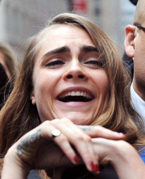 50 twarzy Cary Delevingne