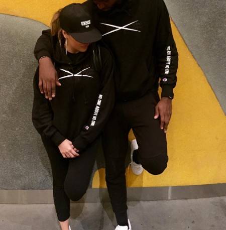 Gdy Khloe Kardashian ćwiczyła, fani zauważyli, że jej brzuch…