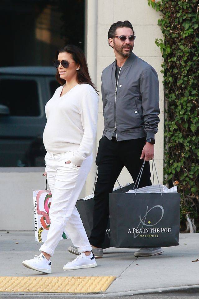 Eva Longoria z ciążowym brzuszkiem