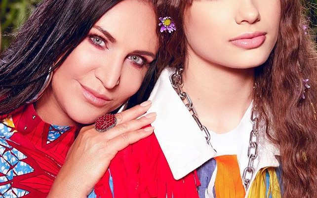 Podoba Ci się piosenka Viki Gabor i Kayah “Ramię w ramię”?