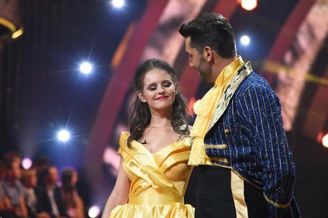 Gwiazdy w kostiumach postaci z bajek w Tańcu z gwiazdami