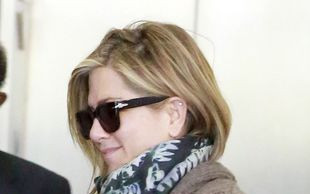 Jennifer Aniston jest brunetką i wygląda ŹLE! (FOTO)