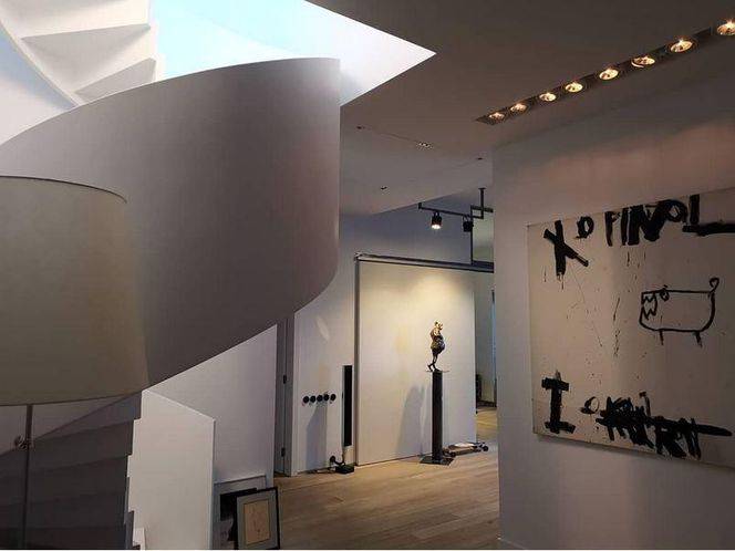 Jak mieszka Kuba Wojewódzki? Nowojorski apartament w sercu Warszawy