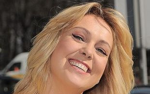 Która gwiazda pokazała swoje stare fotki? (FOTO)