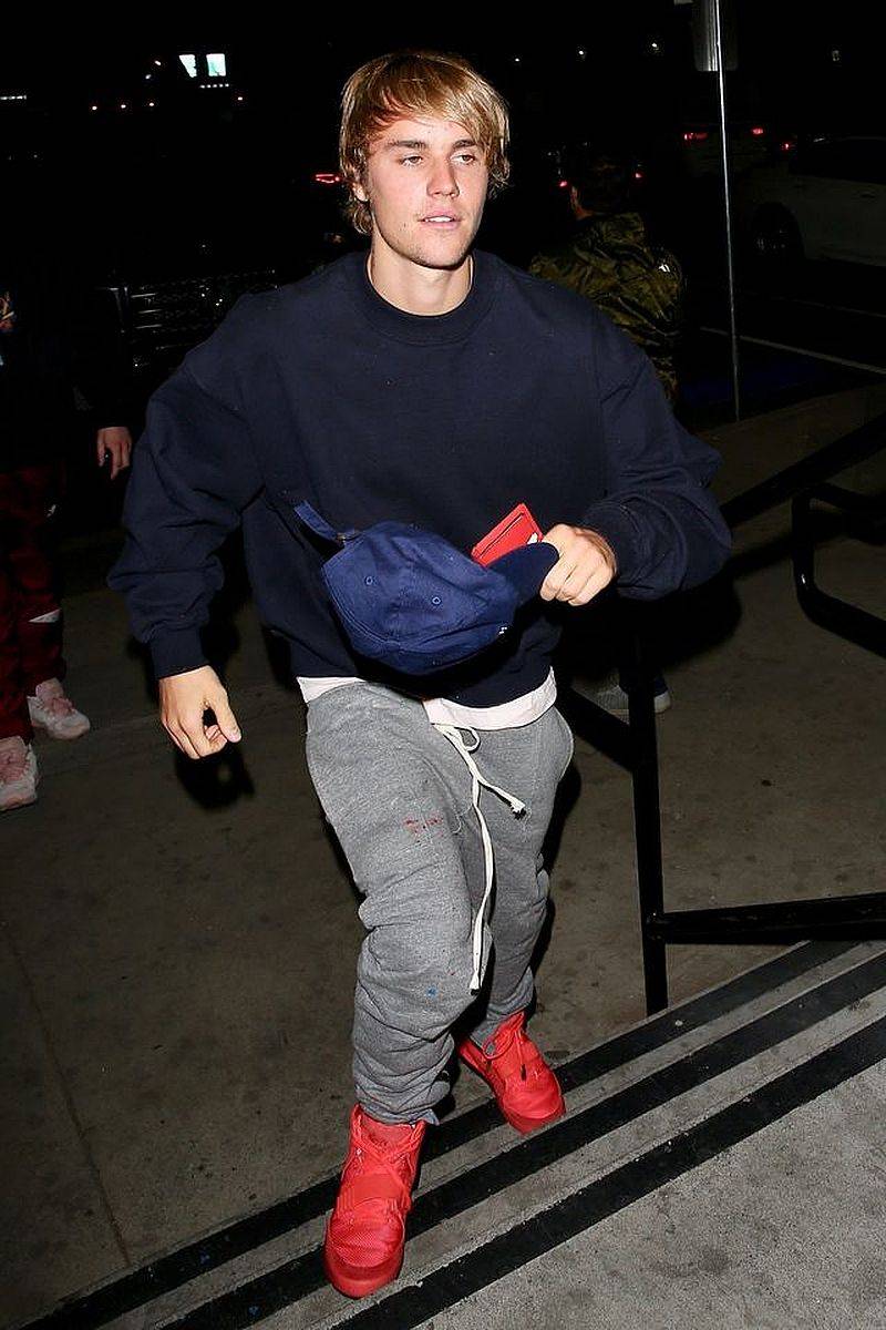 Wszyscy FACECI Kourtney Kardashian. Spotykała się nawet z NIM!