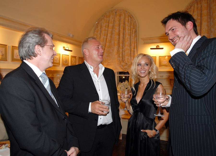 Joanna Przetakiewicz na STARYCH zdjęciach – opalona i w satynie