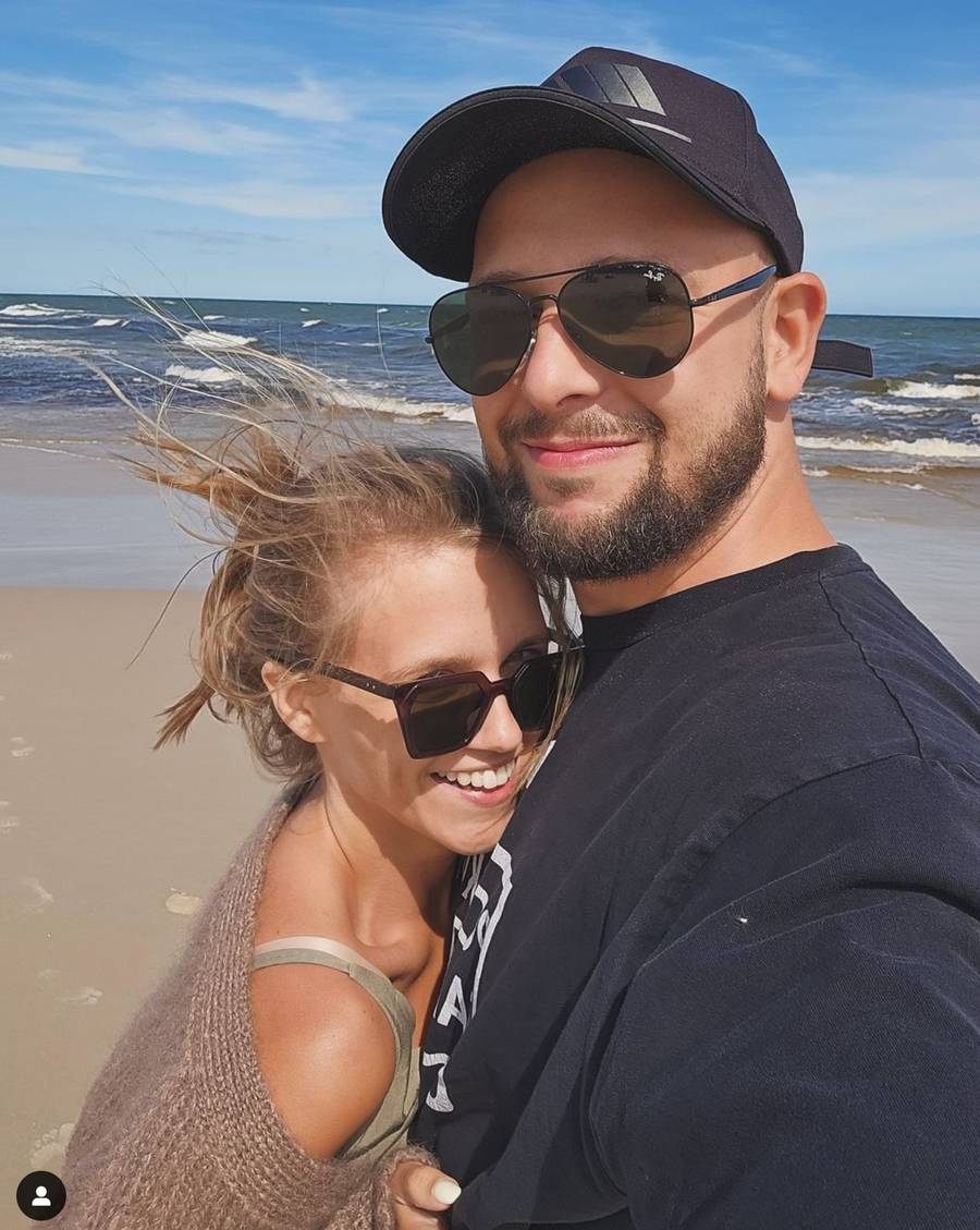 Poznali się na rozmowie o pracę, rok później byli już po ślubie. Teraz ich bajkowy związek dobiegł końca…?