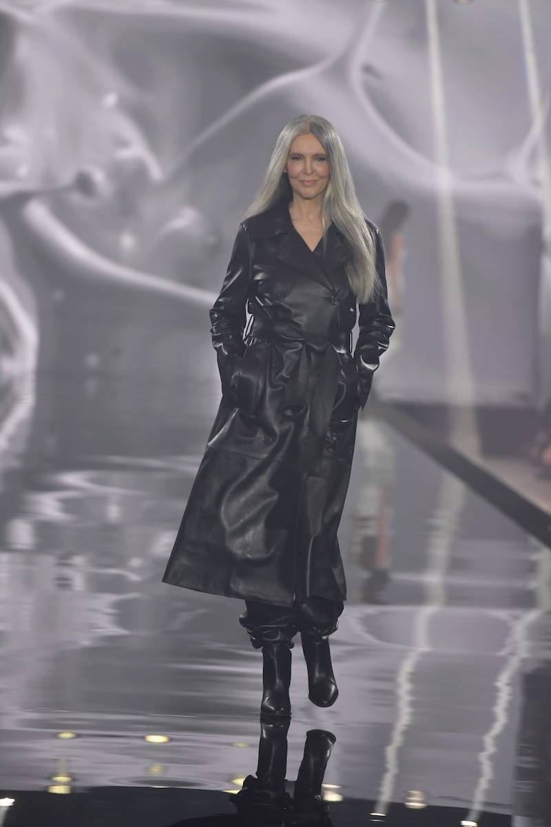 Celebrytki na pokazie drogerii. Naturalna ukochana Milika, Leszczak w odważnej koronce, drapieżna Wieniawa na wybiegu