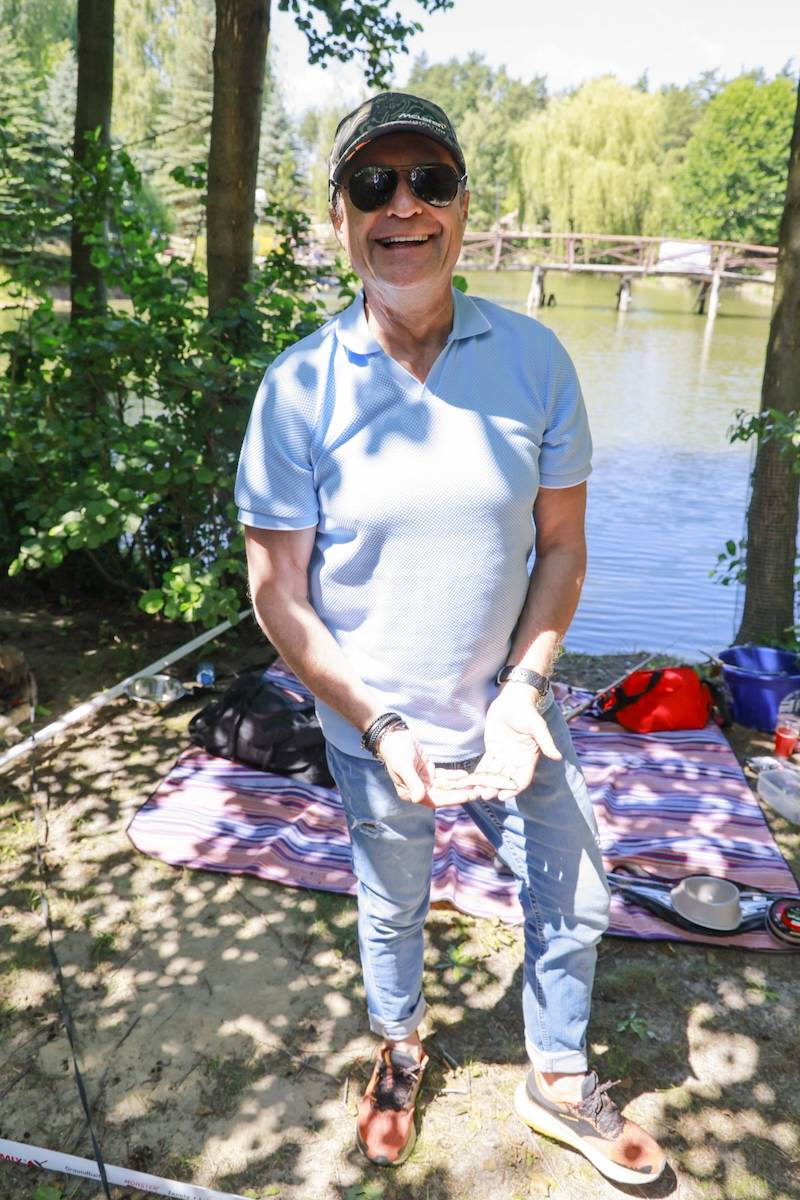 Kto w tym roku z AKTORÓW złowił największą rybę? Jacek Rozenek z ukochaną, Jarosińska, Małgorzata Sadowska…