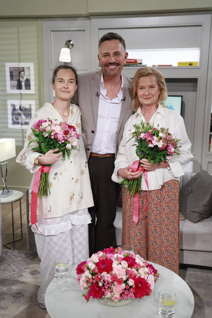 Plejada gwiazd na planie programu Krzysztofa Ibisza! Ewa Minge z synową, Olga Frycz z ukochanym…