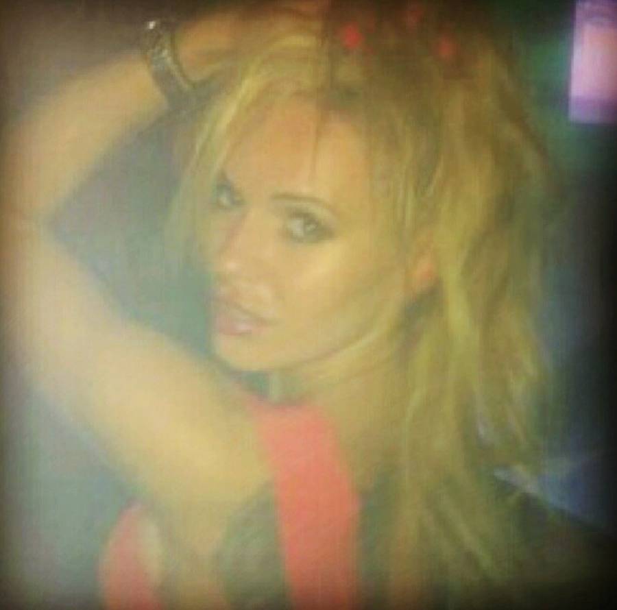 Dotarliśmy do PIERWSZYCH postów DODY na Instagramie! Nie zabrakło nagości, ekspresji i blichtru!  (FOTO)