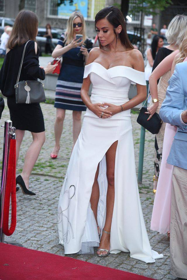 Natalia Siwiec ODSŁONIŁA ciążowy brzuszek! (ZDJĘCIE)